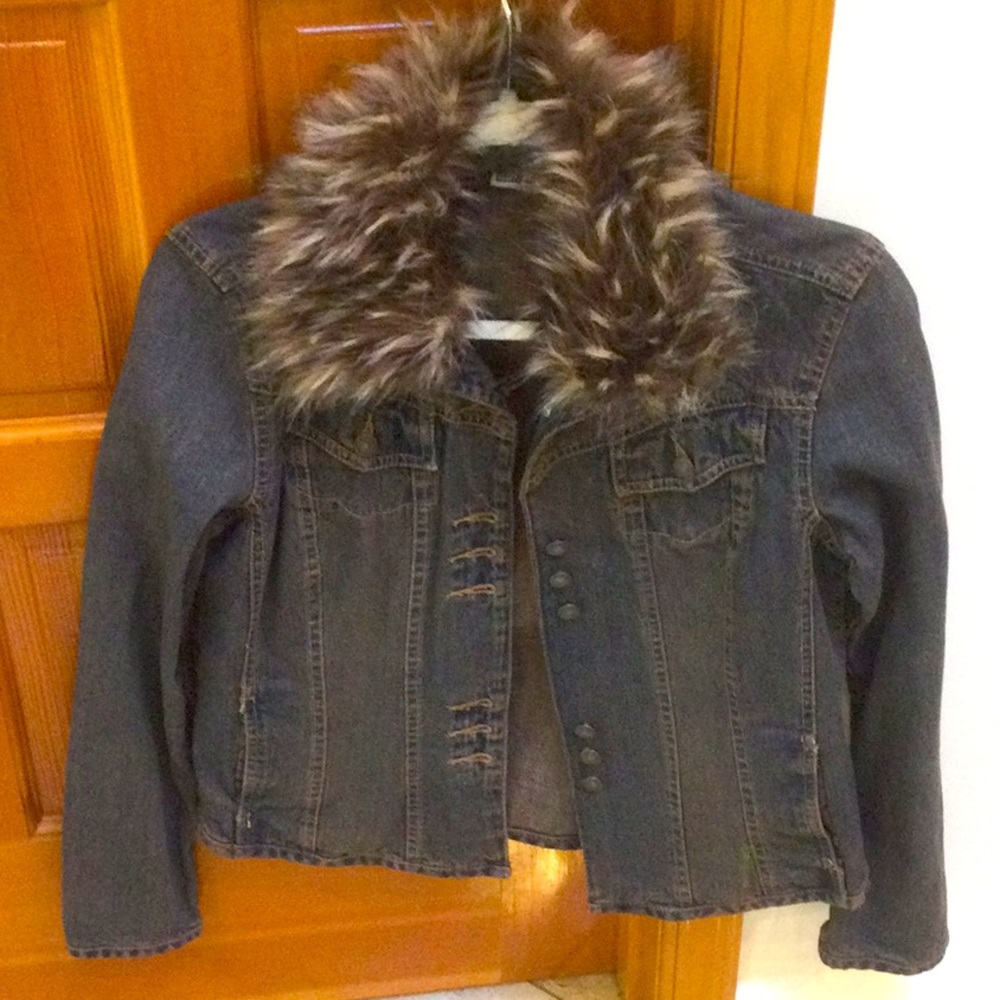 Faded Glory jean jacket with fur collar